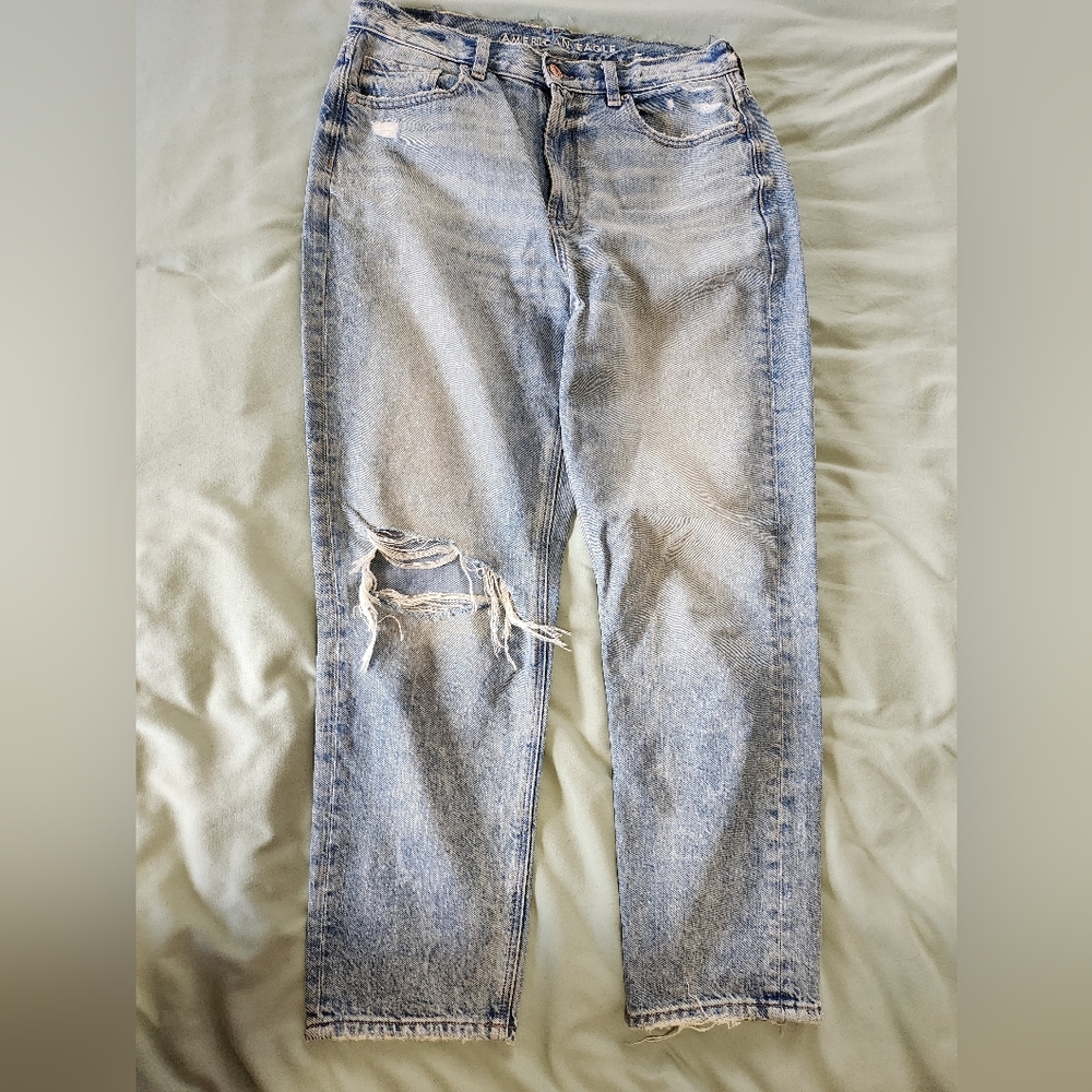 American Eagle Mom Jean